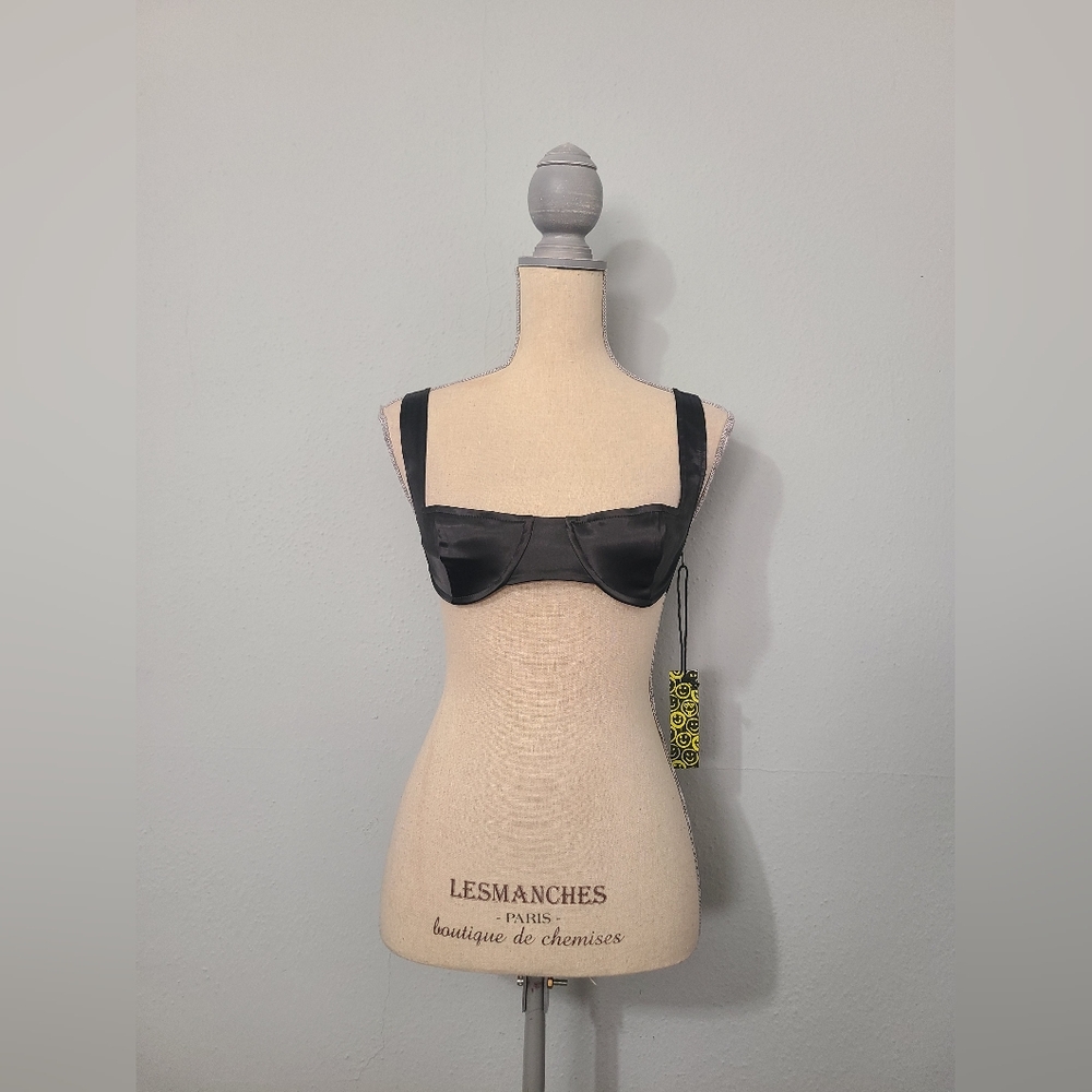 FINESSE Black‎ Satin Bra NWT Size Small/Medium